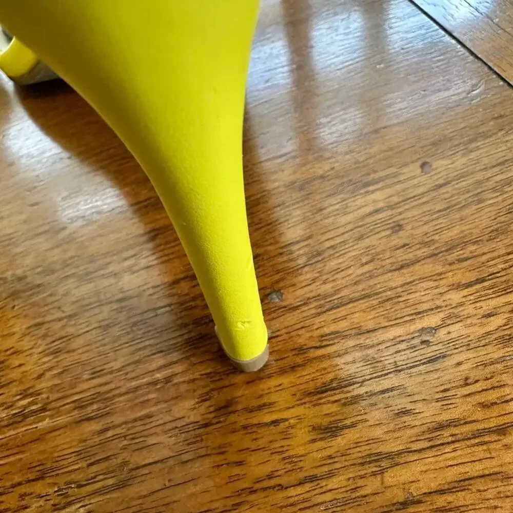 Apt. 9 women’s yellow sling 4” heels